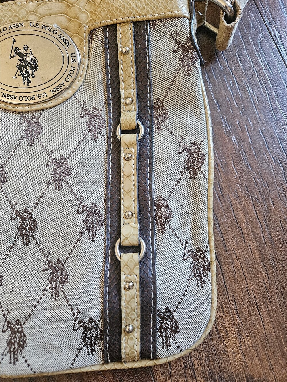 U.S. Polo Assn. Beige and Brown Monogram Crossbody Bag - Picture 3 of 10
